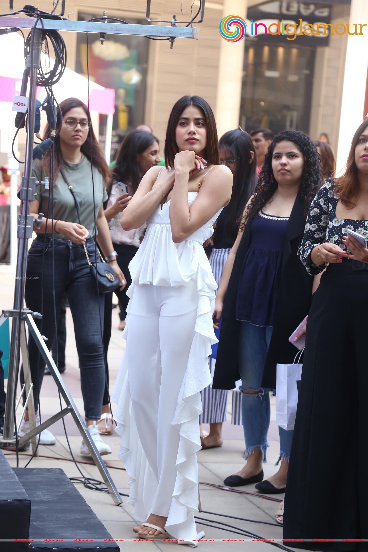 Janhvi Kapoor Actress hd photo