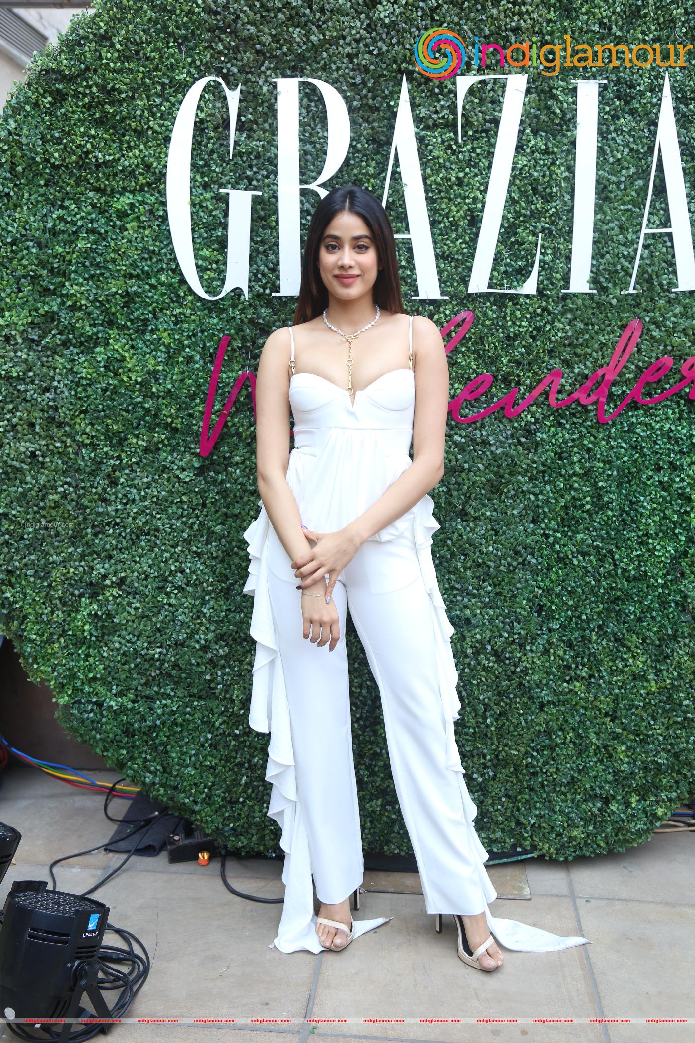 Janhvi Kapoor Actress hd photo