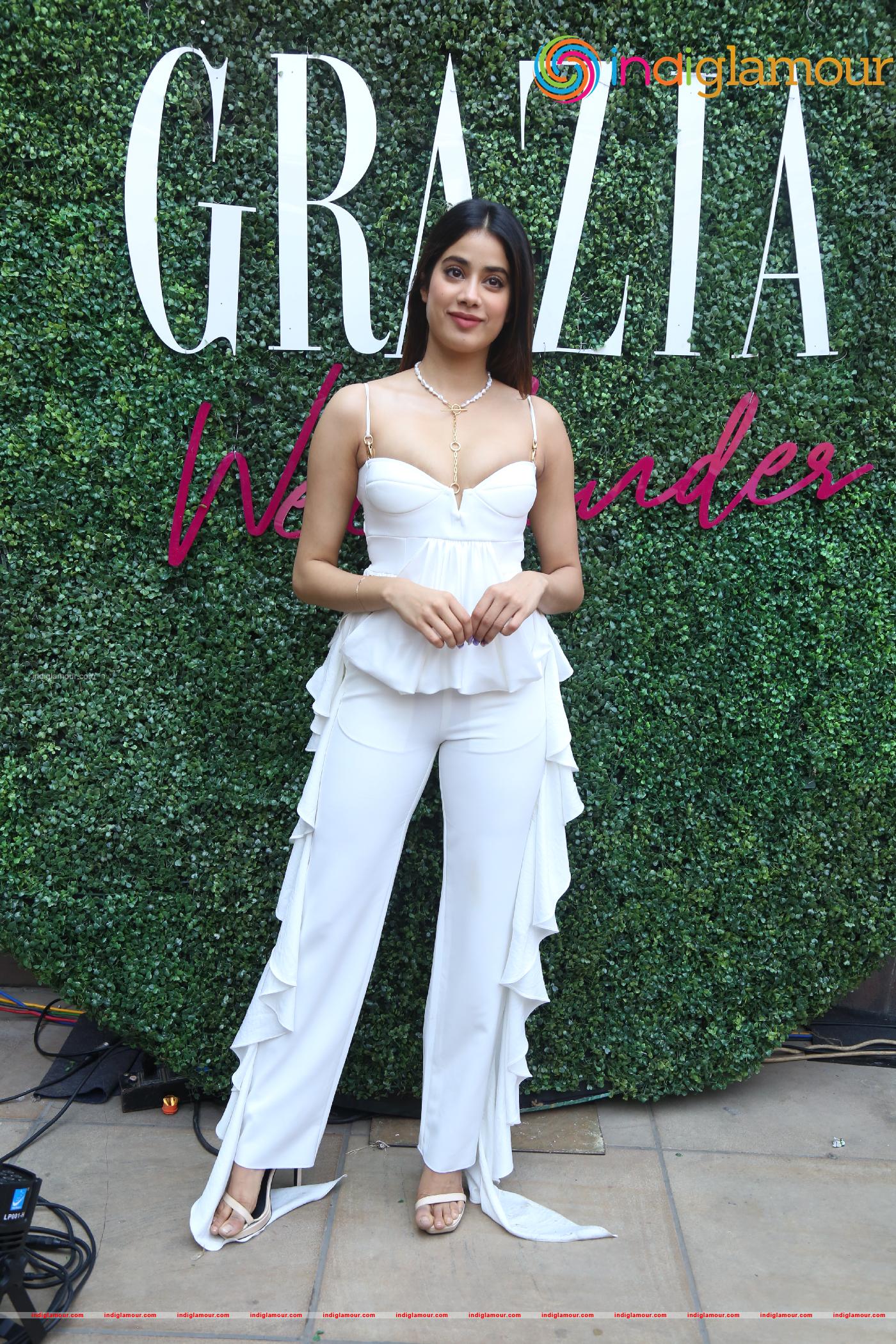 Janhvi Kapoor Actress hd photo