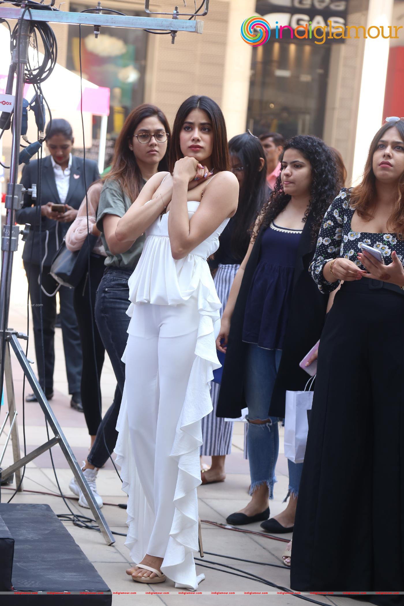 Janhvi Kapoor Actress hd photo