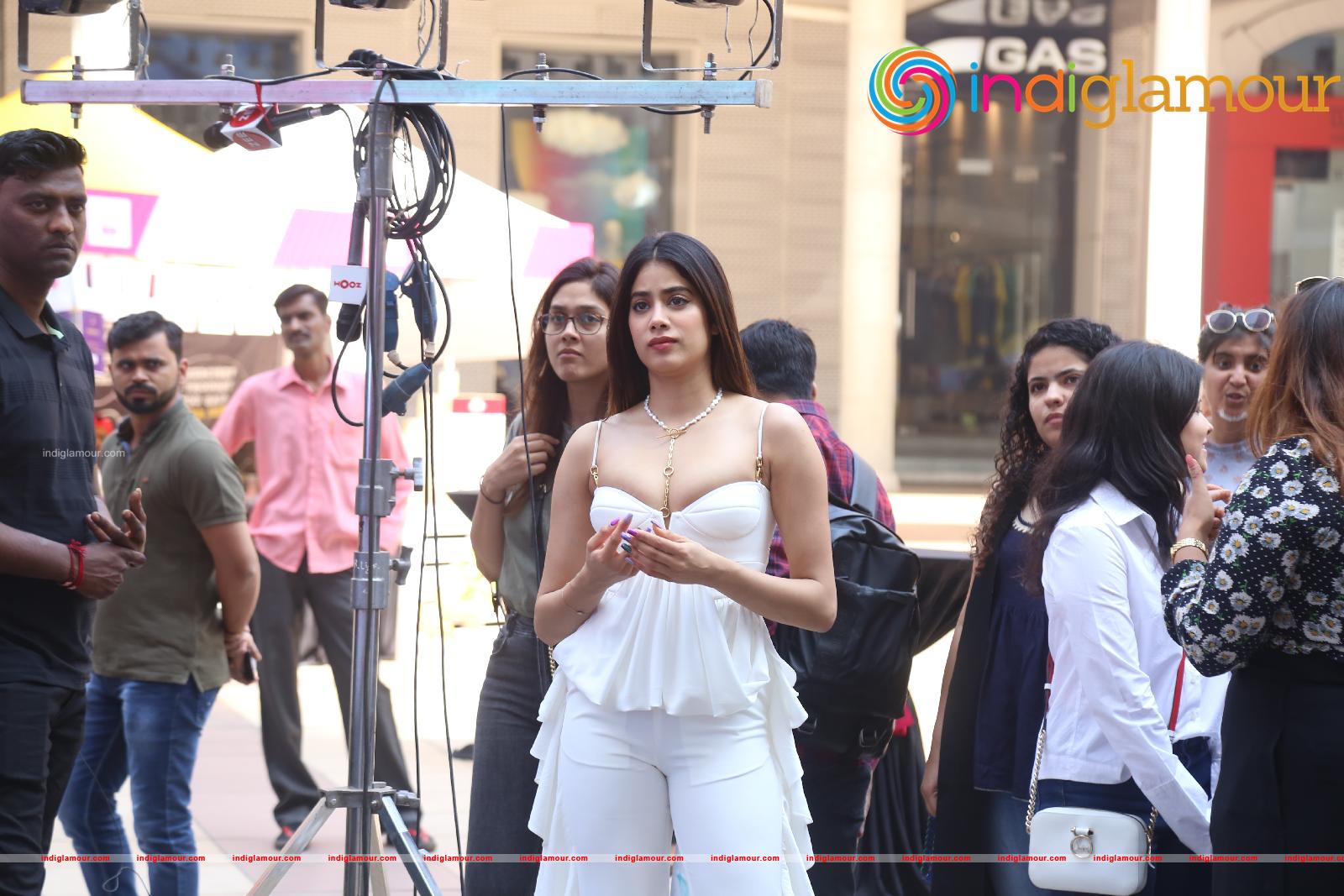 Janhvi Kapoor Actress hd photo