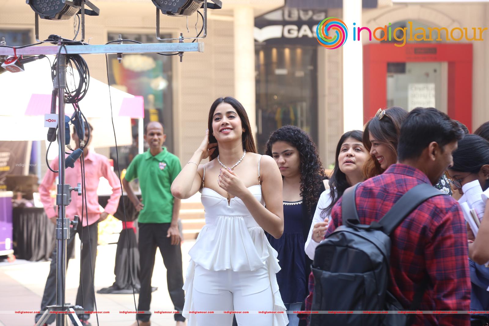 Janhvi Kapoor Actress hd photo