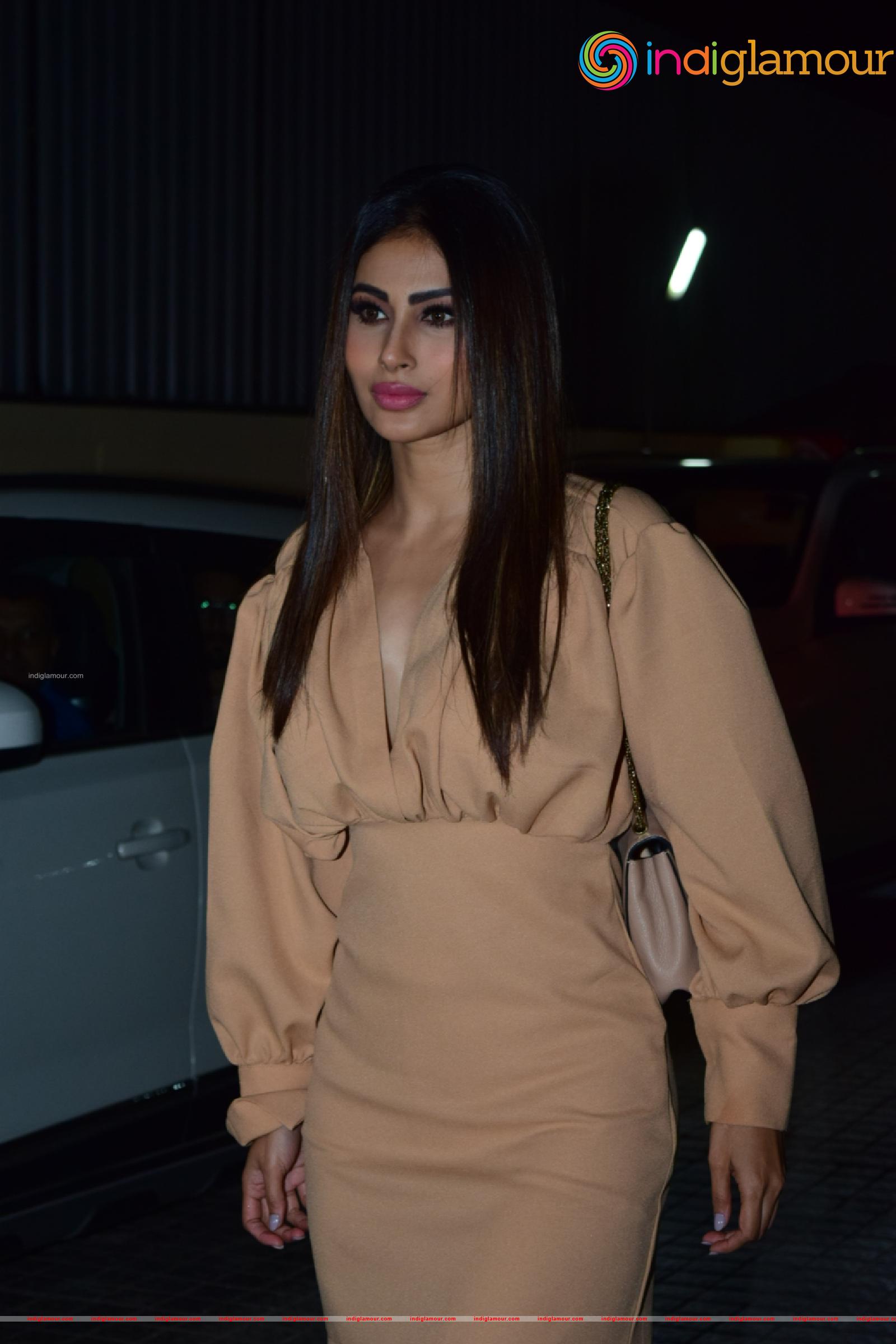 Mouni Roy Actress hd photo