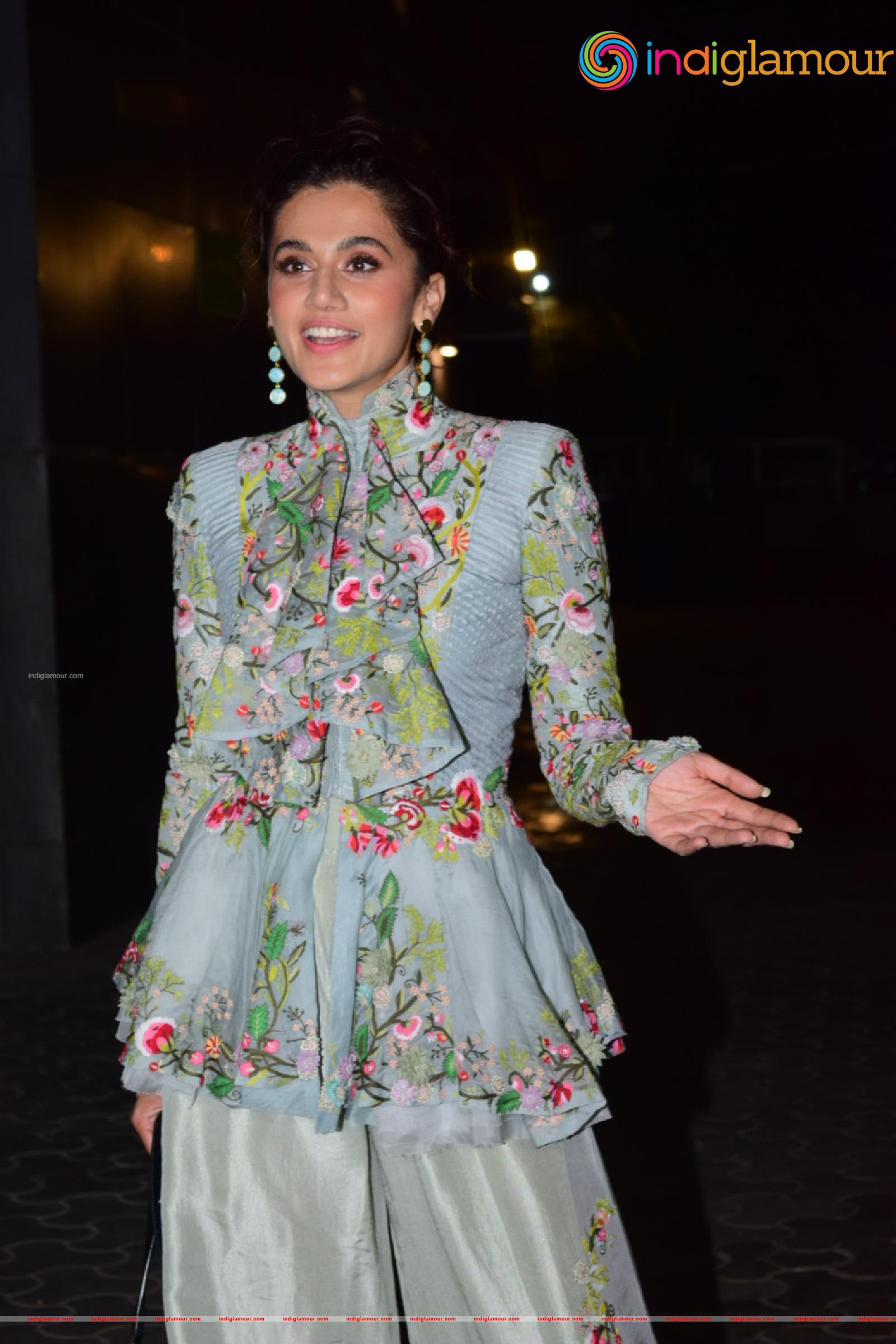 Taapsee Pannu Actress hd photo