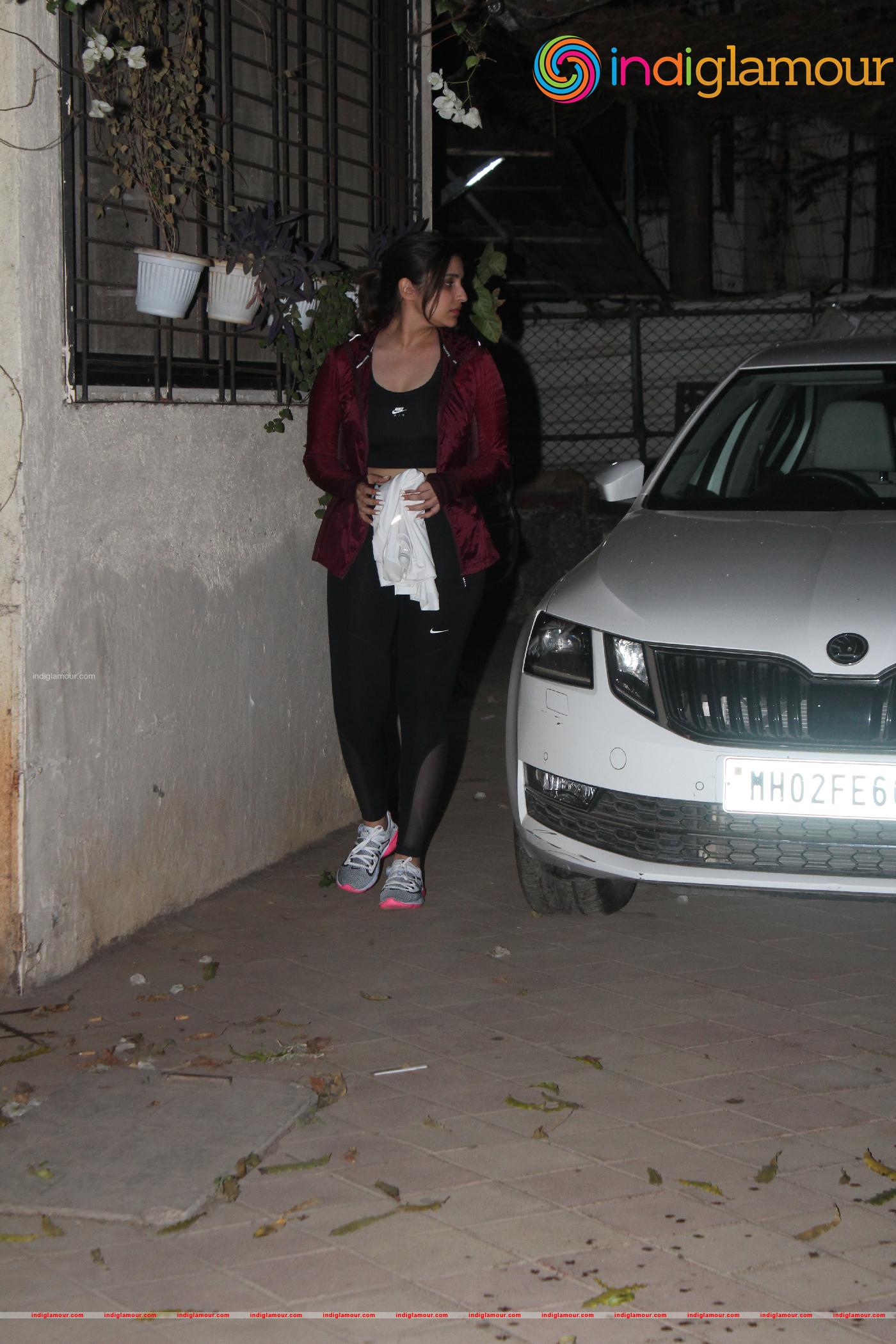 Parineeti Chopra Actress hd photo