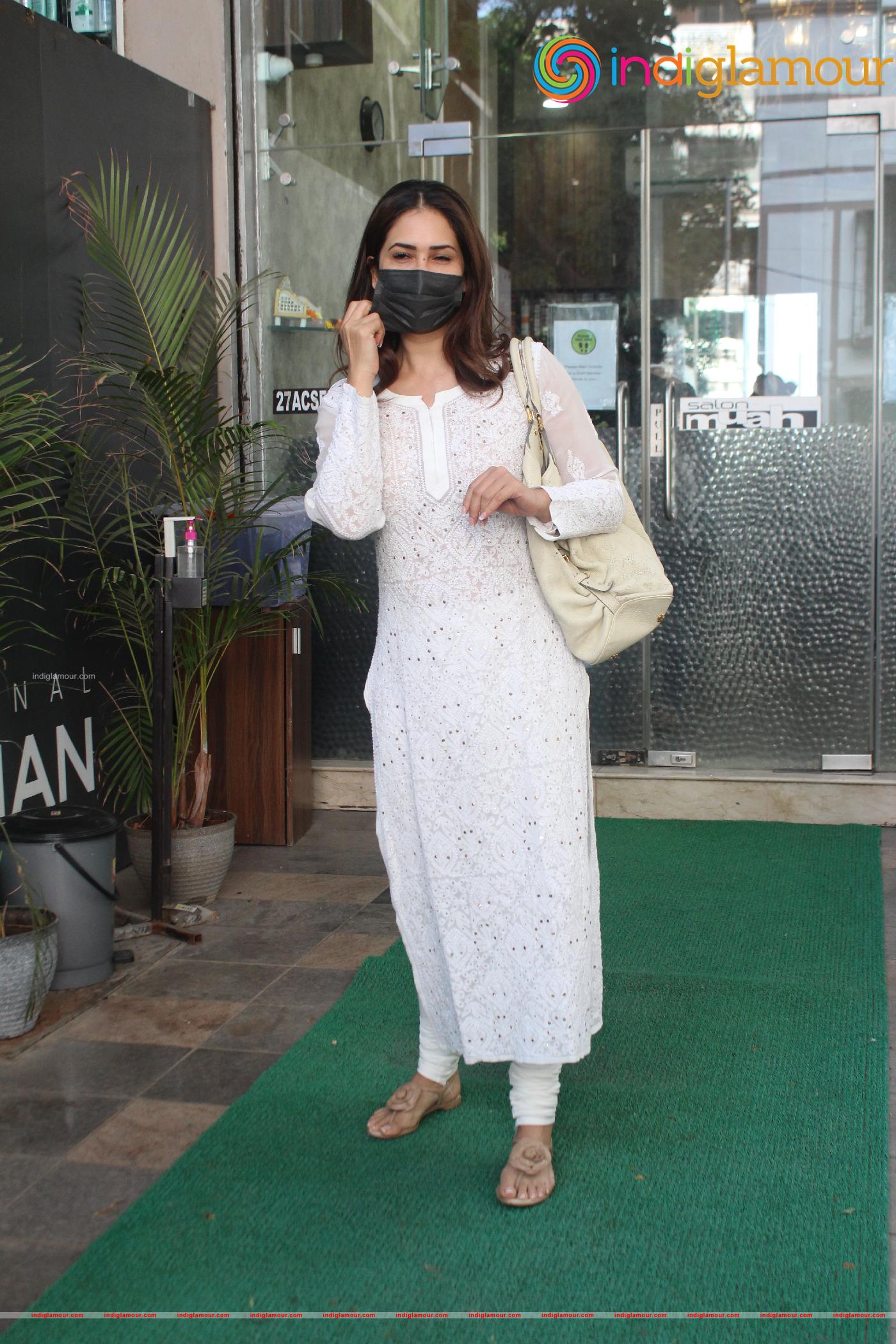 Kim Sharma Actress hd photo