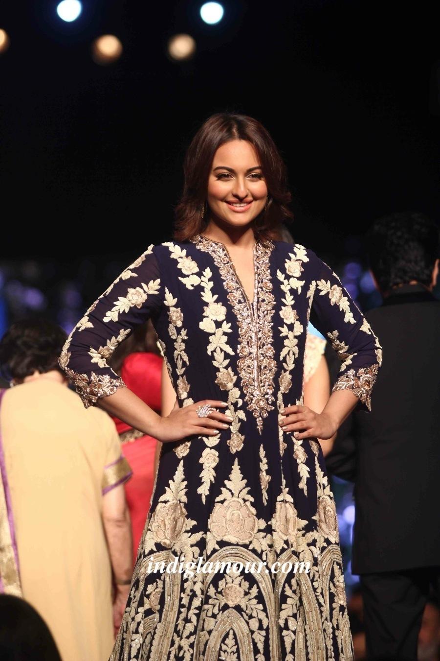 Sonakshi Sinha Actress hd photo