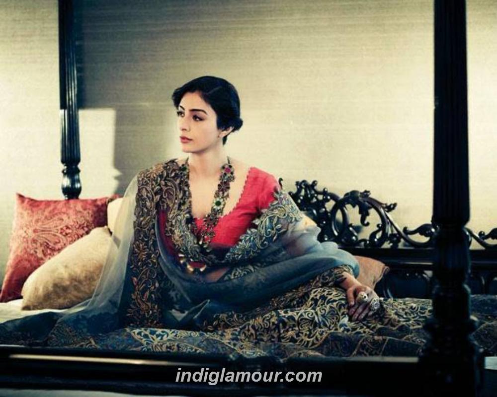 Tabu Actress hd photo