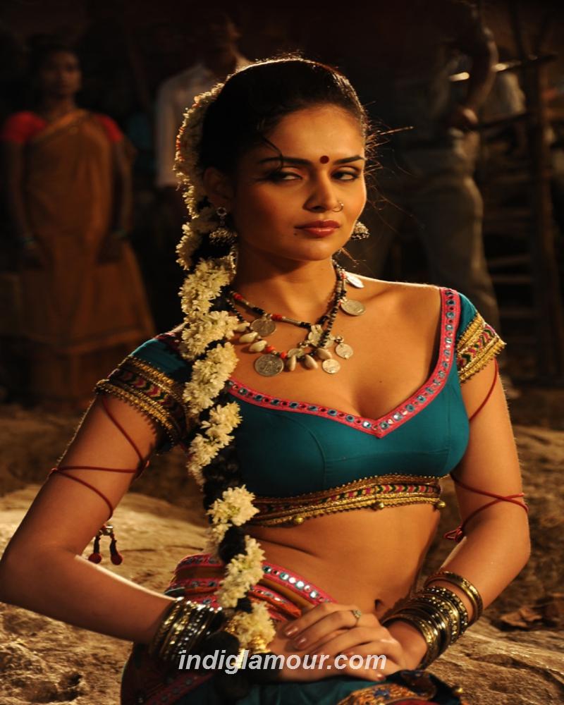Nathalia Kaur Actress hd photo