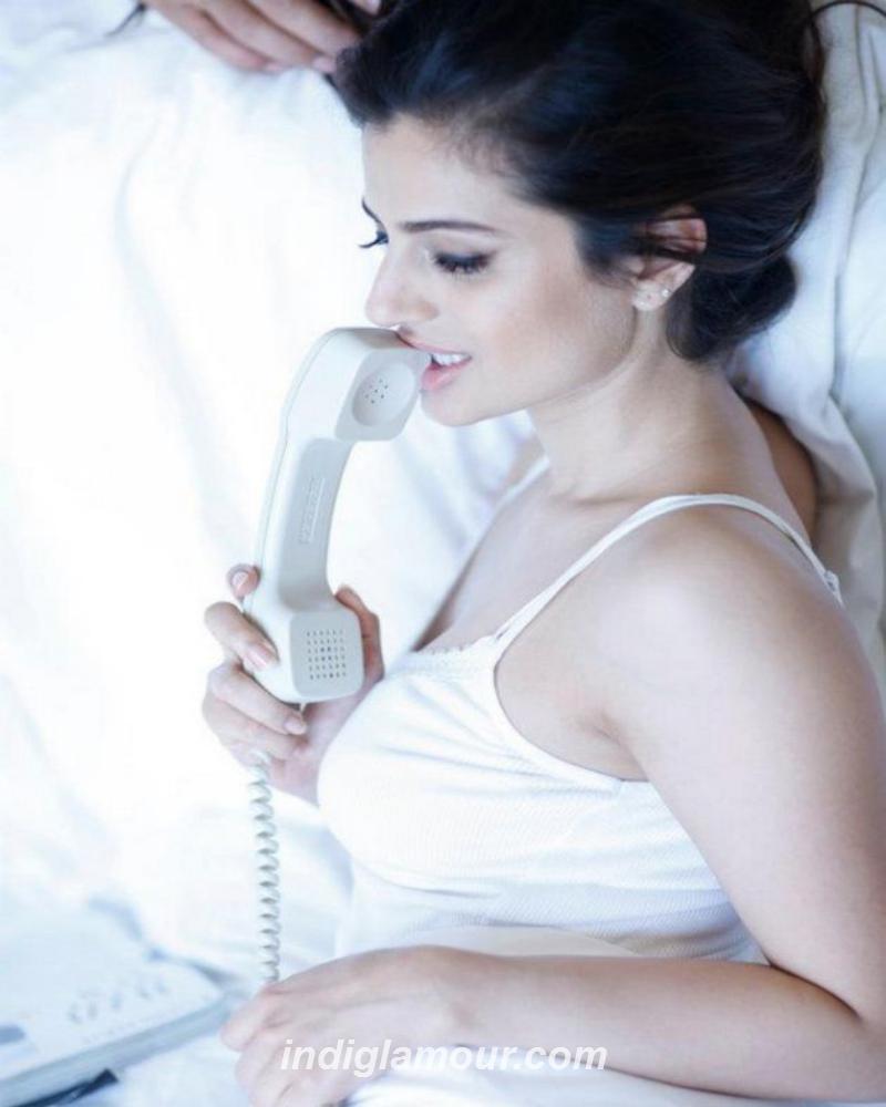 Ameesha Patel Actress hd photo