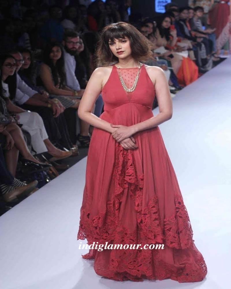 Aditi Rao Hydari Actress hd photo