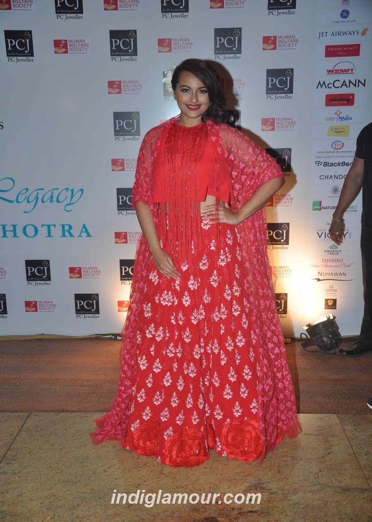 Sonakshi Sinha Actress hd photo