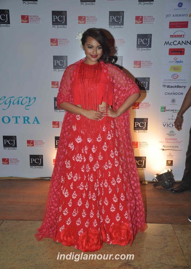 Sonakshi Sinha Actress hd photo
