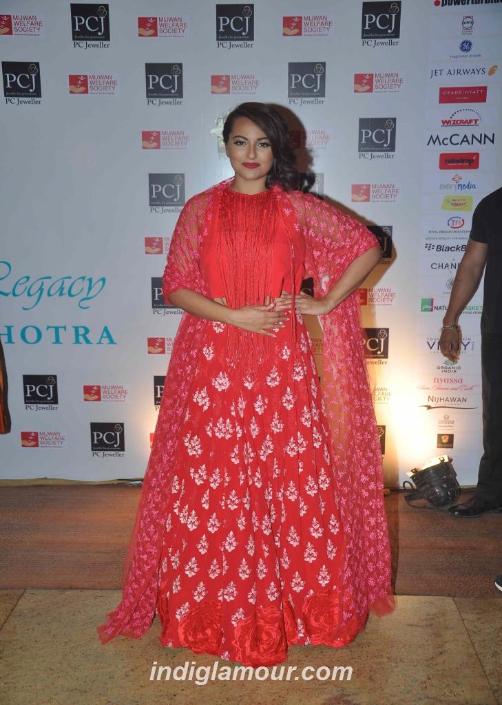 Sonakshi Sinha Actress hd photo