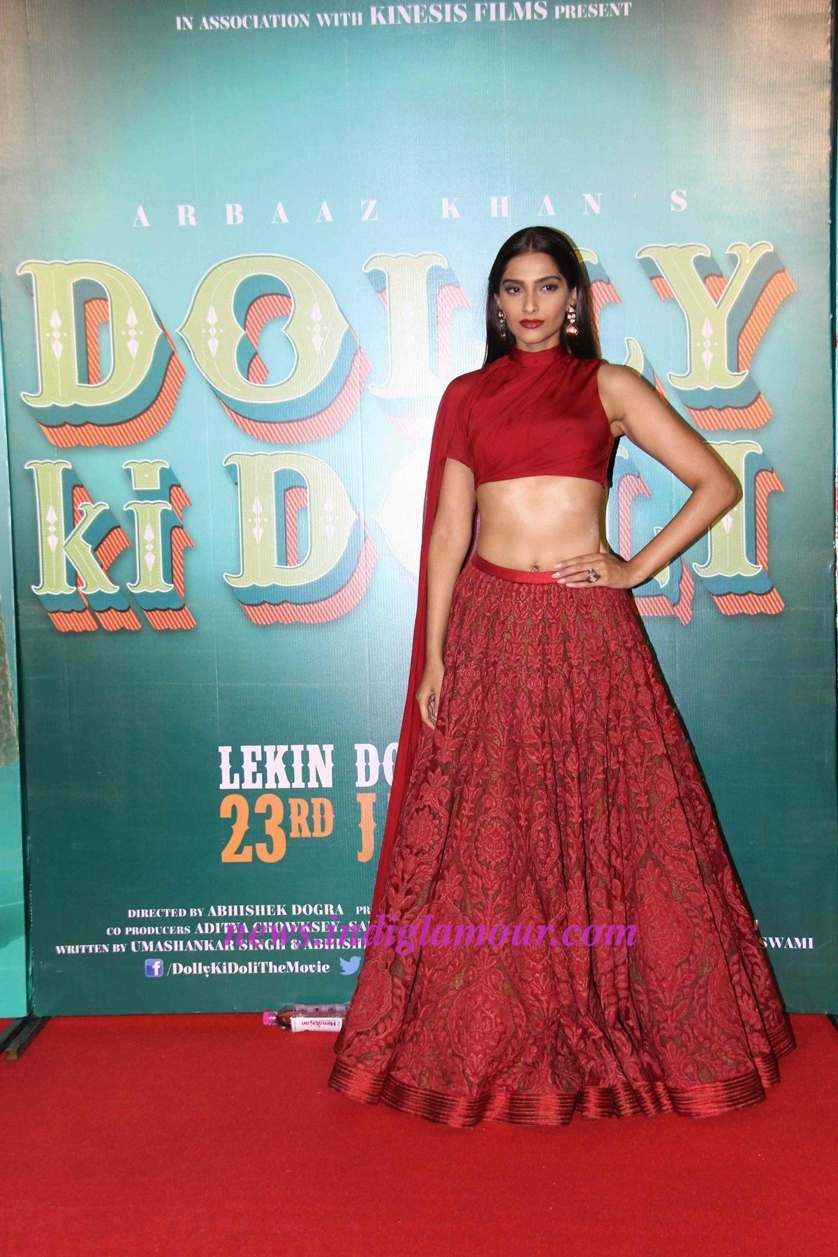 Sonam Kapoor Actress hd photo