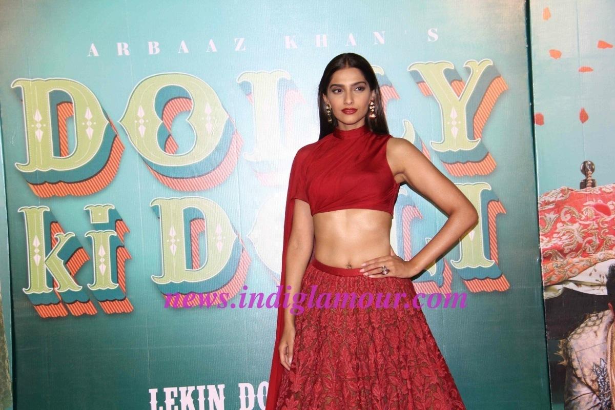 Sonam Kapoor Actress hd photo