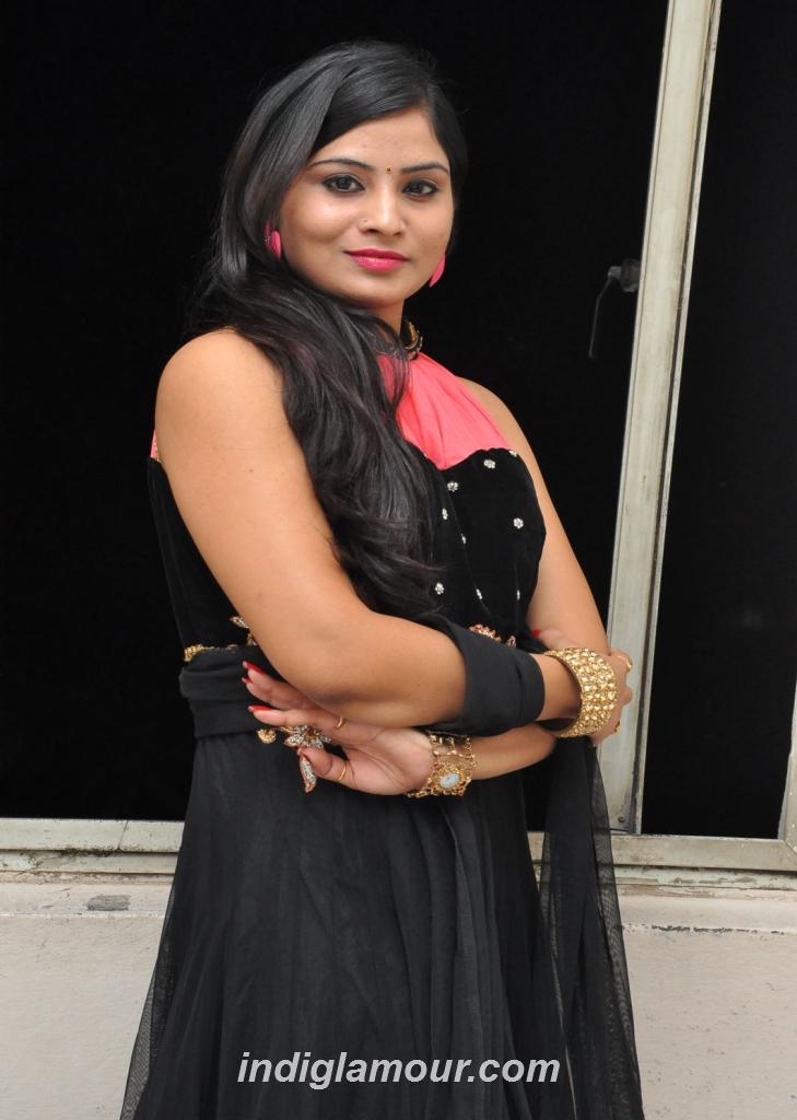 Mounika Actress hd photo