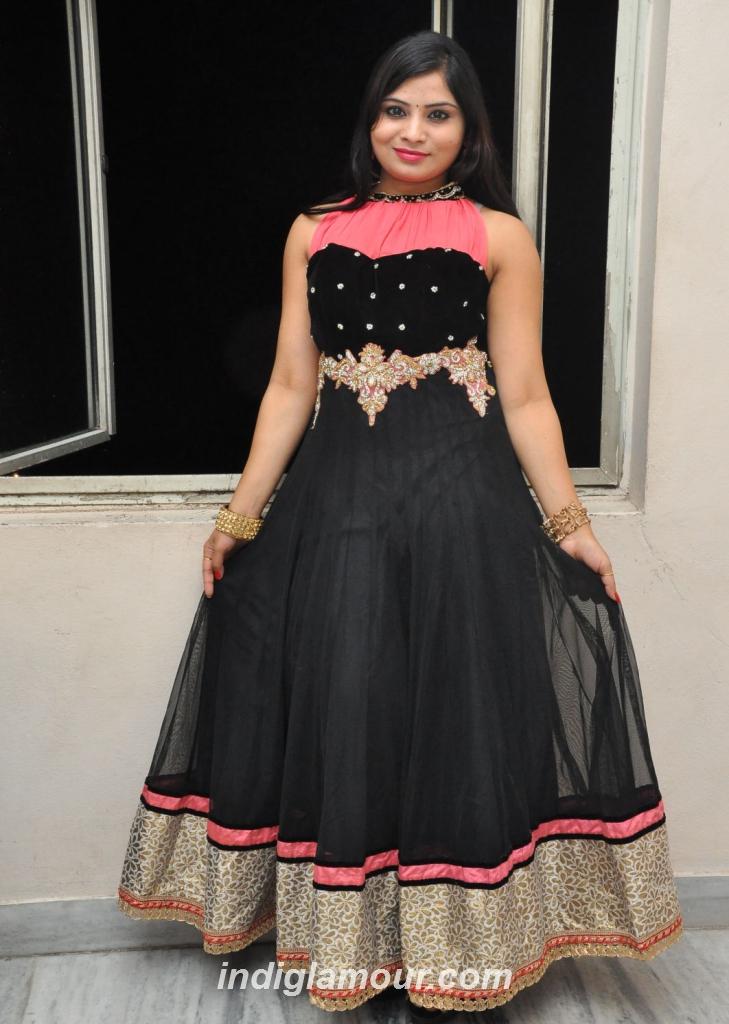 Mounika Actress hd photo