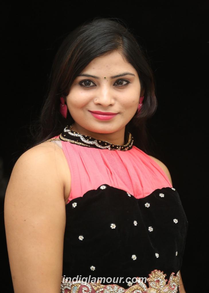 Mounika Actress hd photo