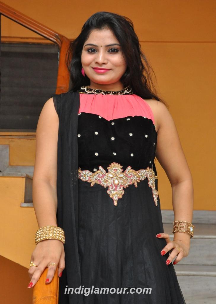 Mounika Actress hd photo