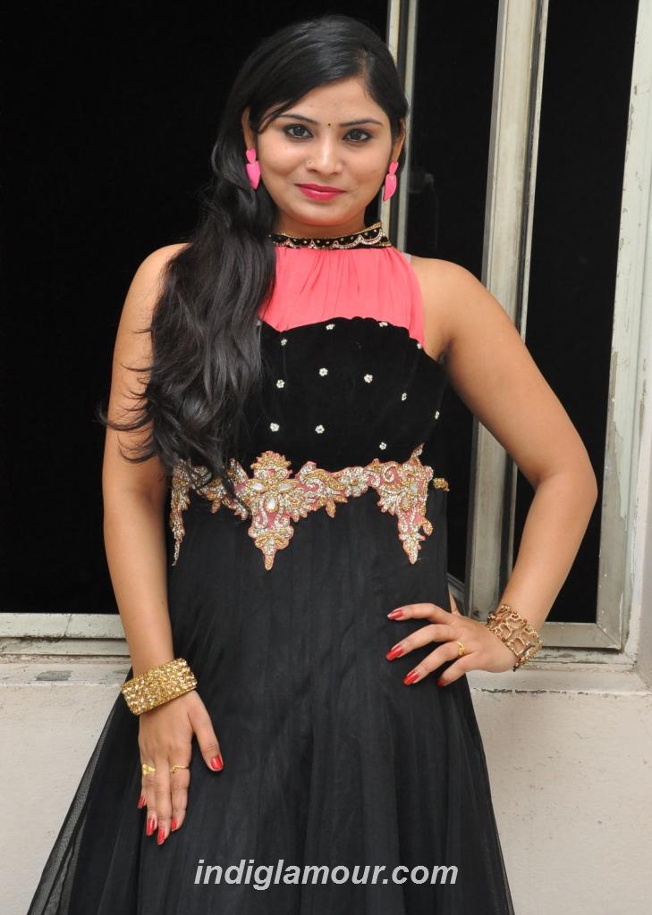 Mounika Actress hd photo