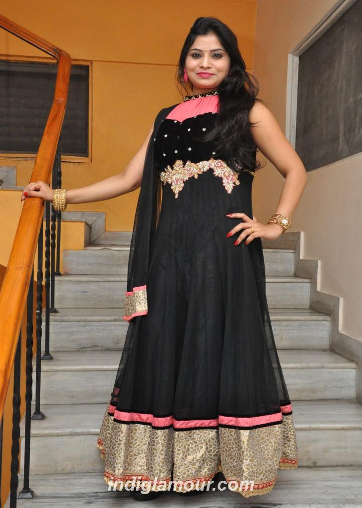Mounika Actress hd photo