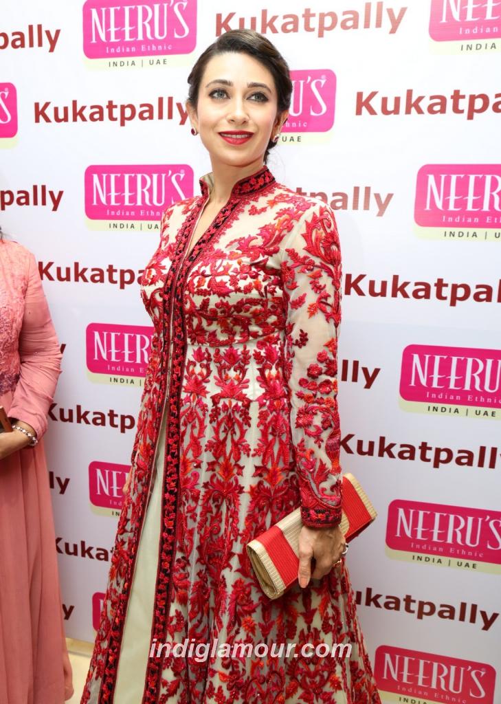 Karishma Kapoor Actress hd photo