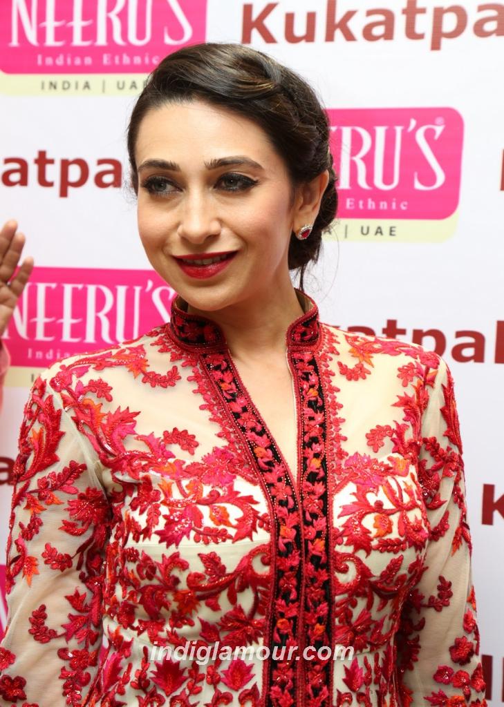 Karishma Kapoor Actress hd photo