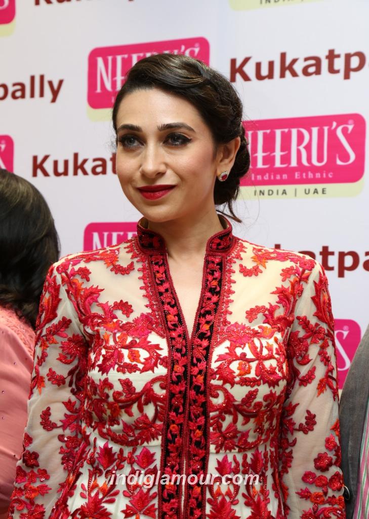 Karishma Kapoor Actress hd photo