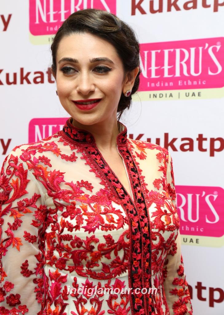 Karishma Kapoor Actress hd photo