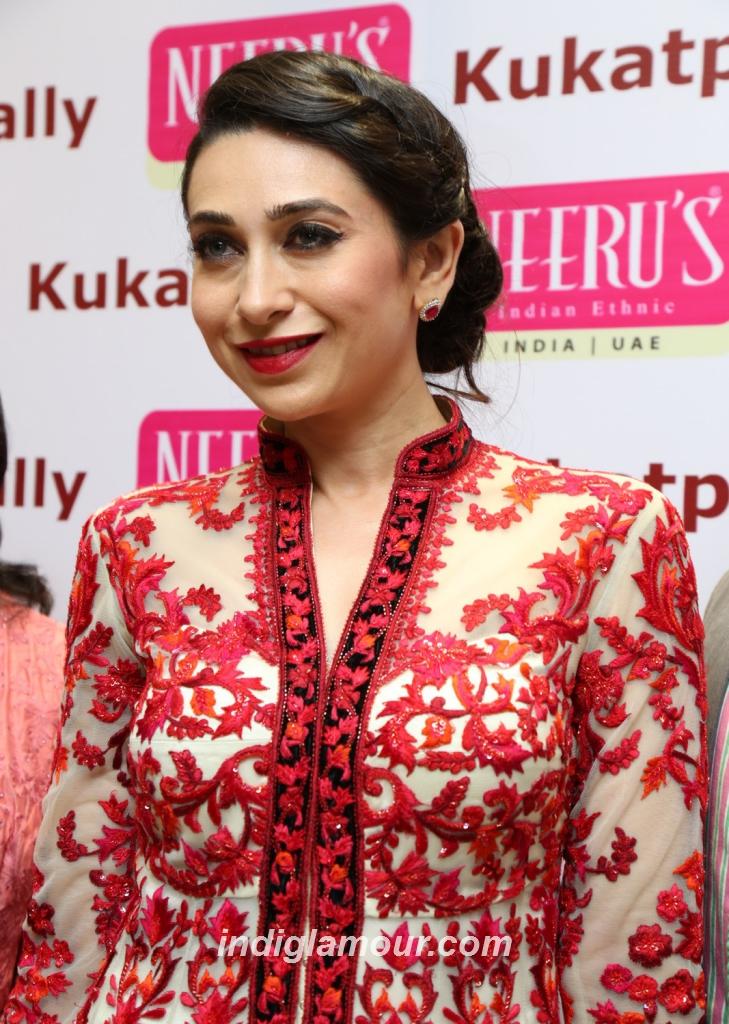 Karishma Kapoor Actress hd photo
