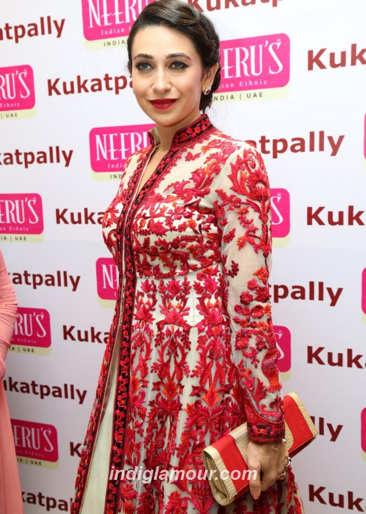 Karishma Kapoor Actress hd photo
