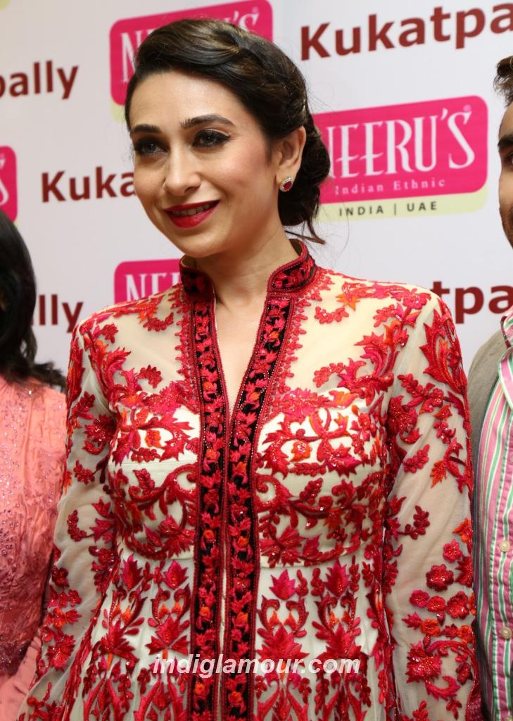 Karishma Kapoor Actress hd photo