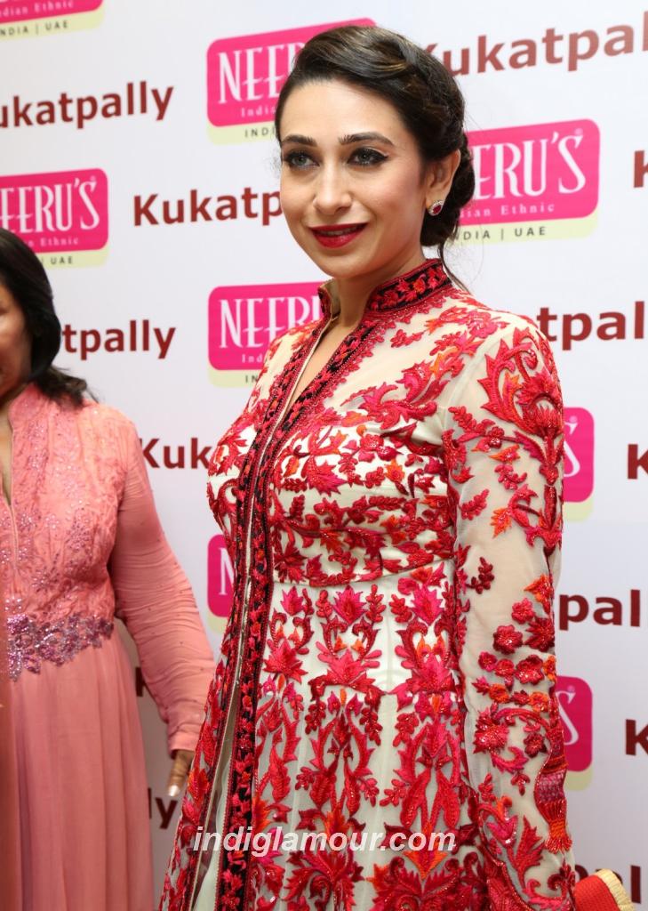 Karishma Kapoor Actress hd photo