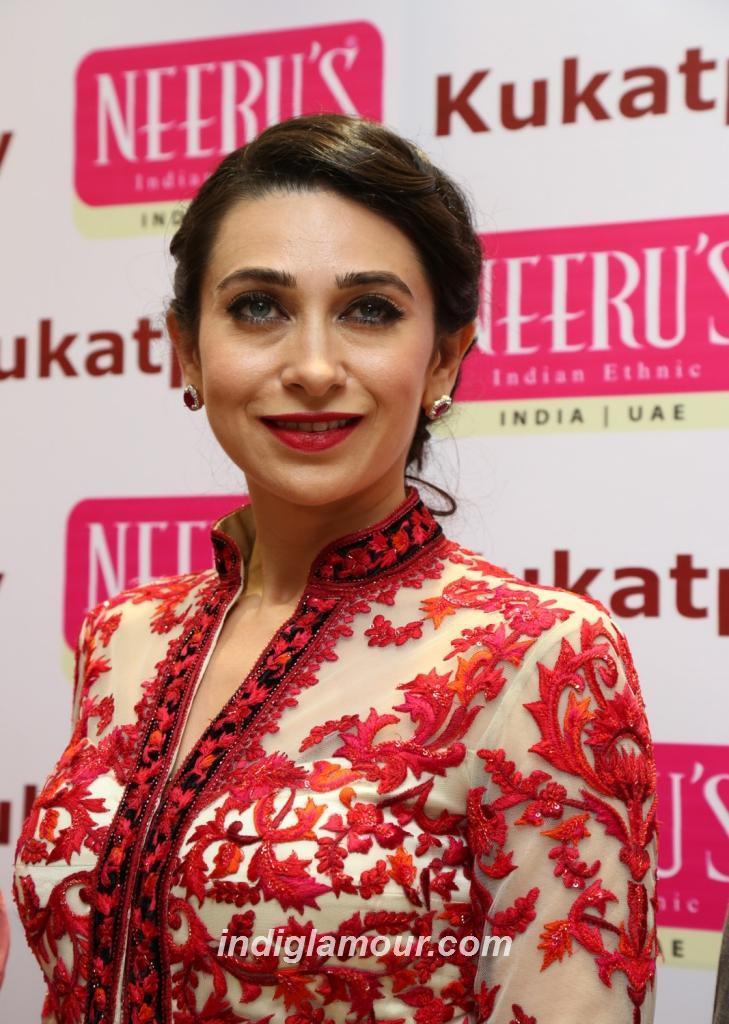 Karishma Kapoor Actress hd photo
