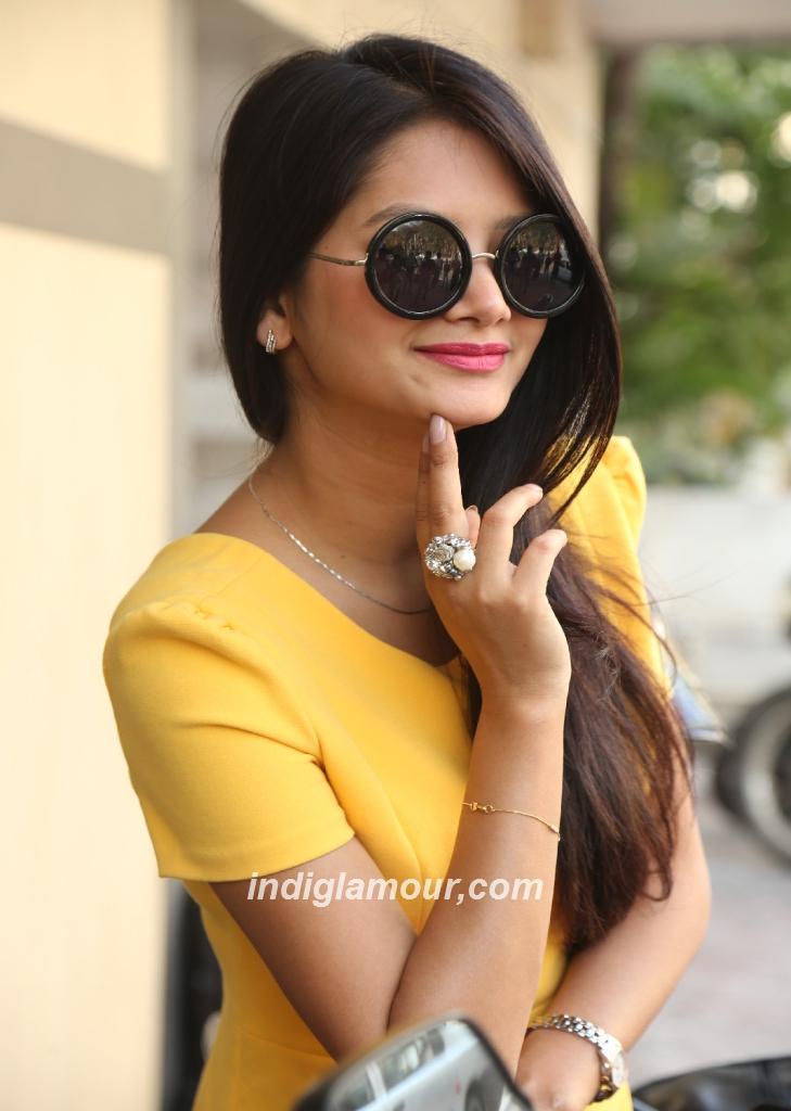 Mounika Actress hd photo