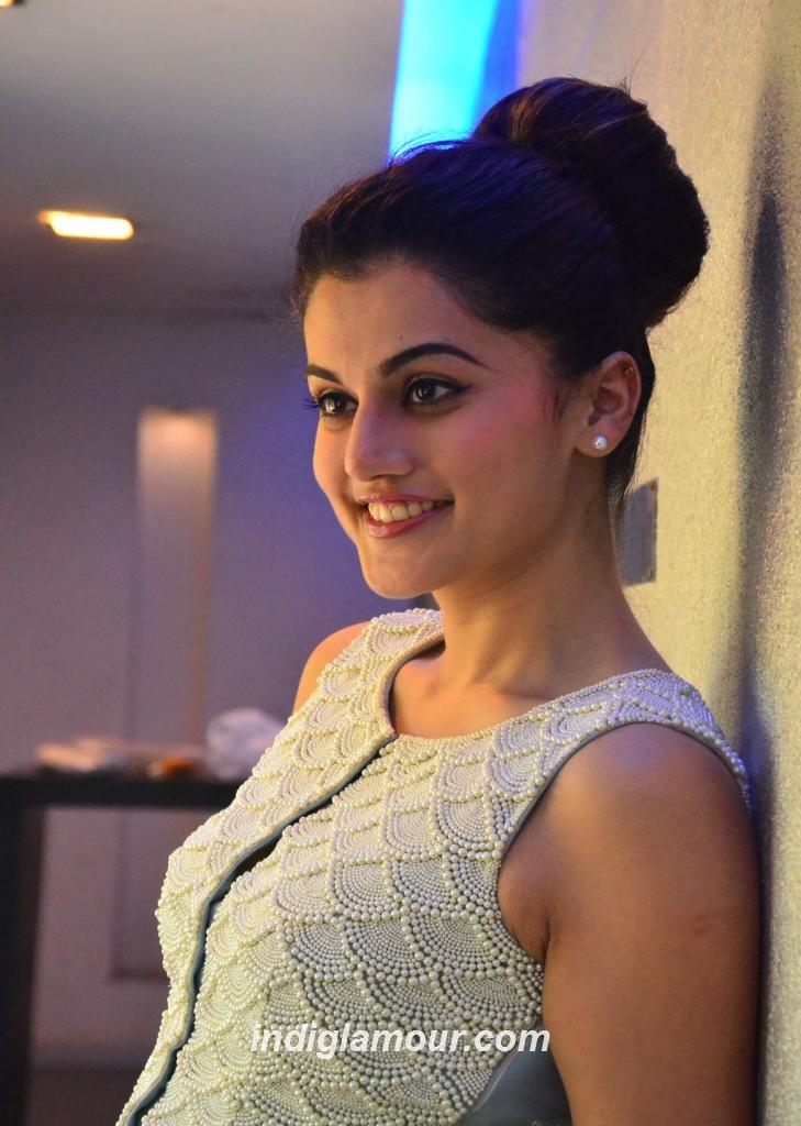 Taapsee Pannu Actress hd photo