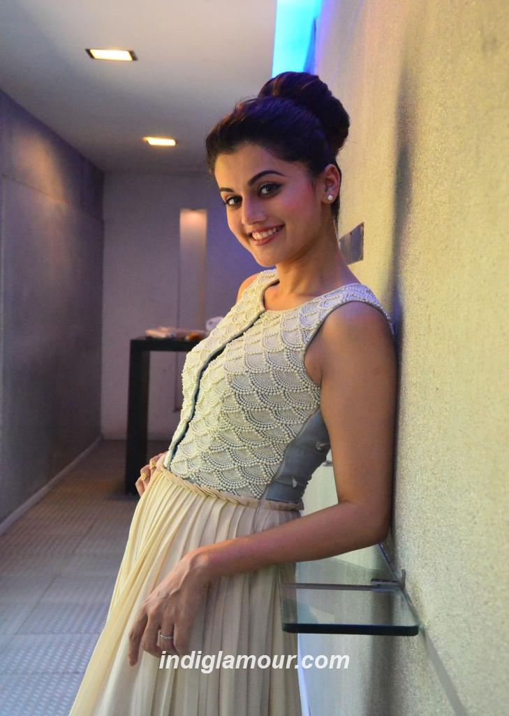 Taapsee Pannu Actress hd photo
