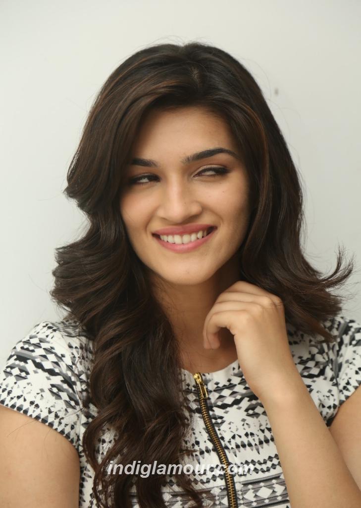 Kriti Sanon Actress hd photo