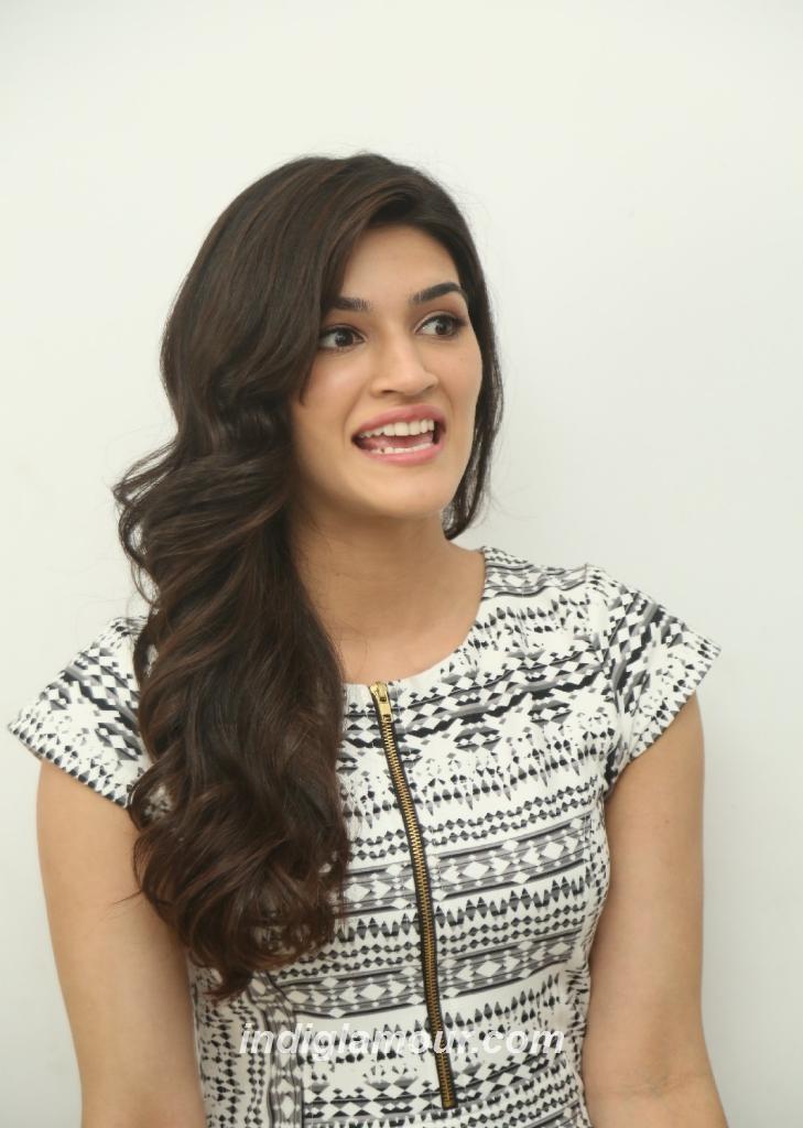 Kriti Sanon Actress hd photo