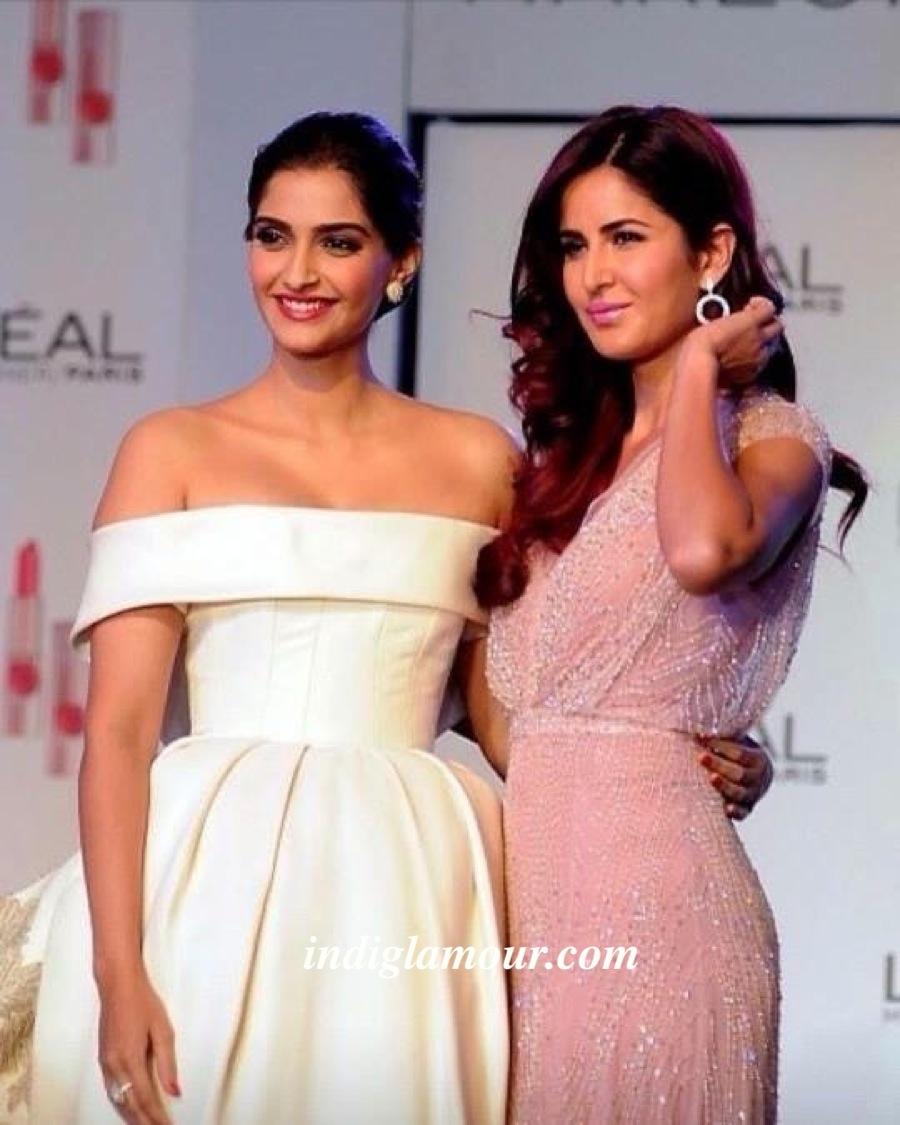 Sonam Kapoor Actress hd photo
