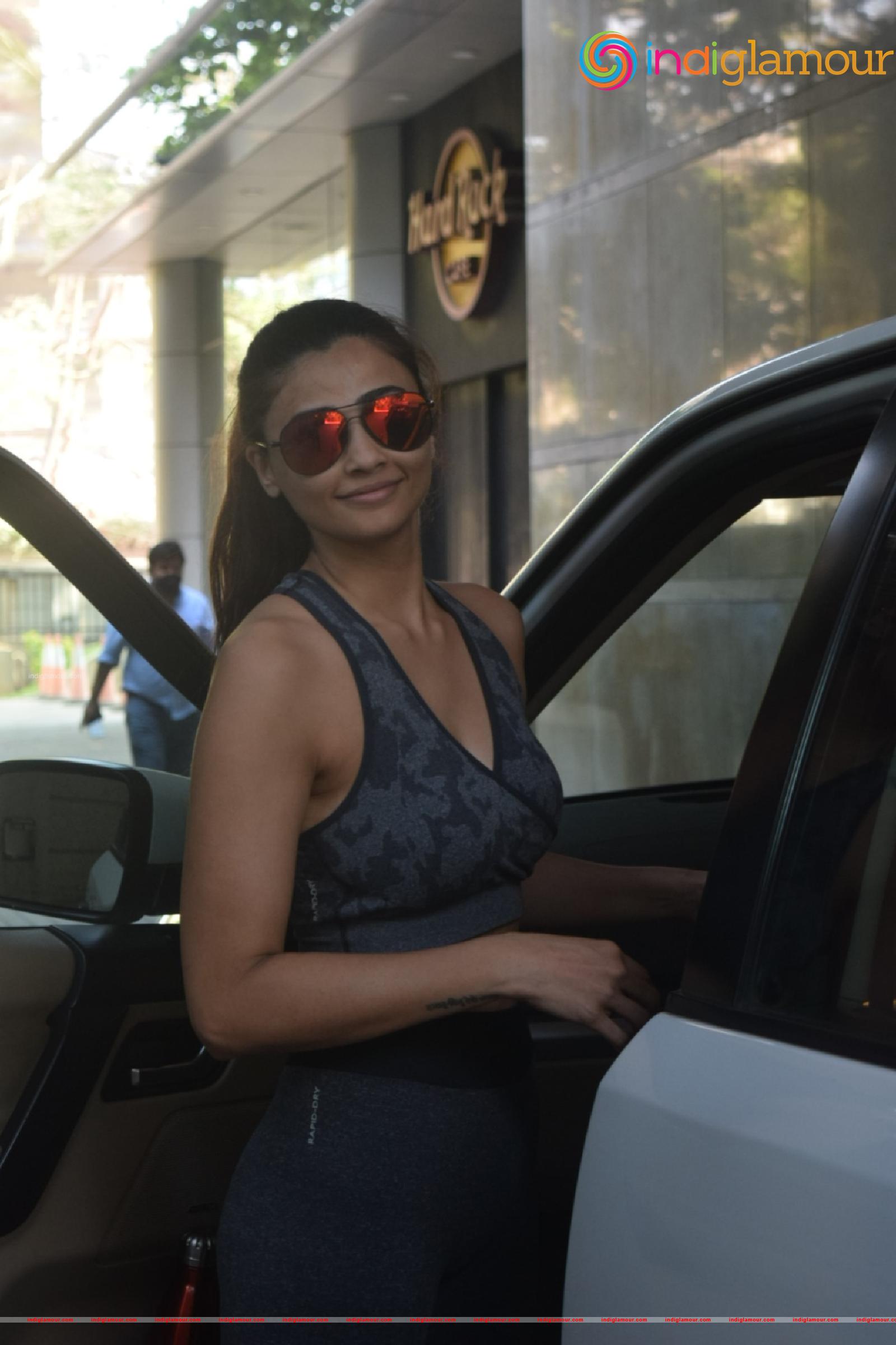 Daisy Shah Actress hd photo