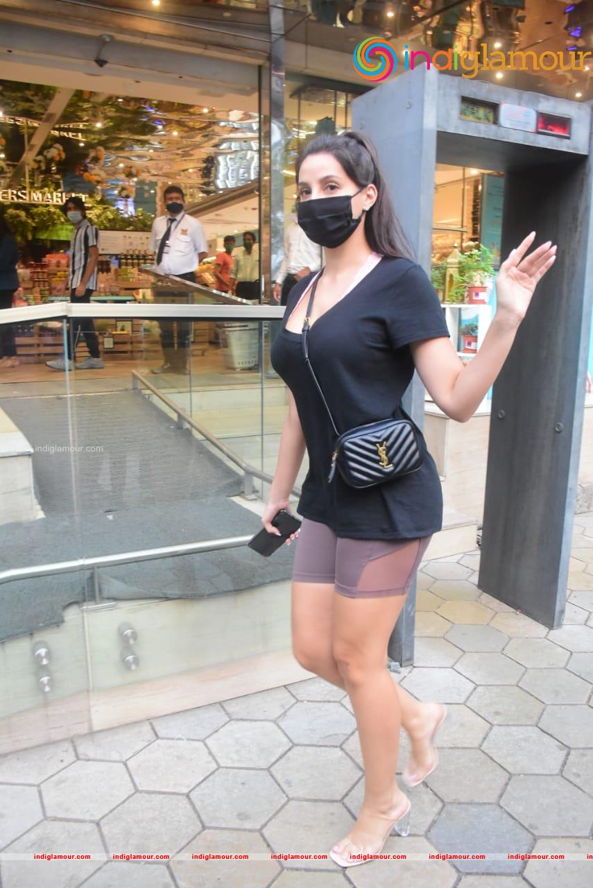 Nora Fatehi Actress hd photo