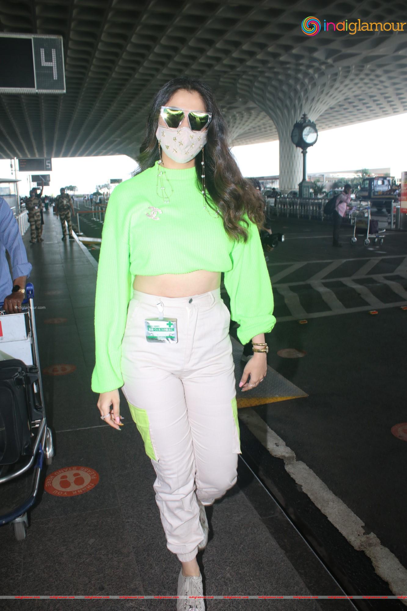 Laxmi Rai Actress hd photo