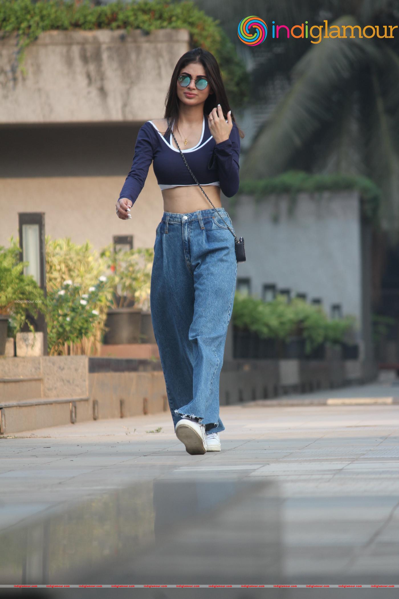 Mouni Roy Actress hd photo