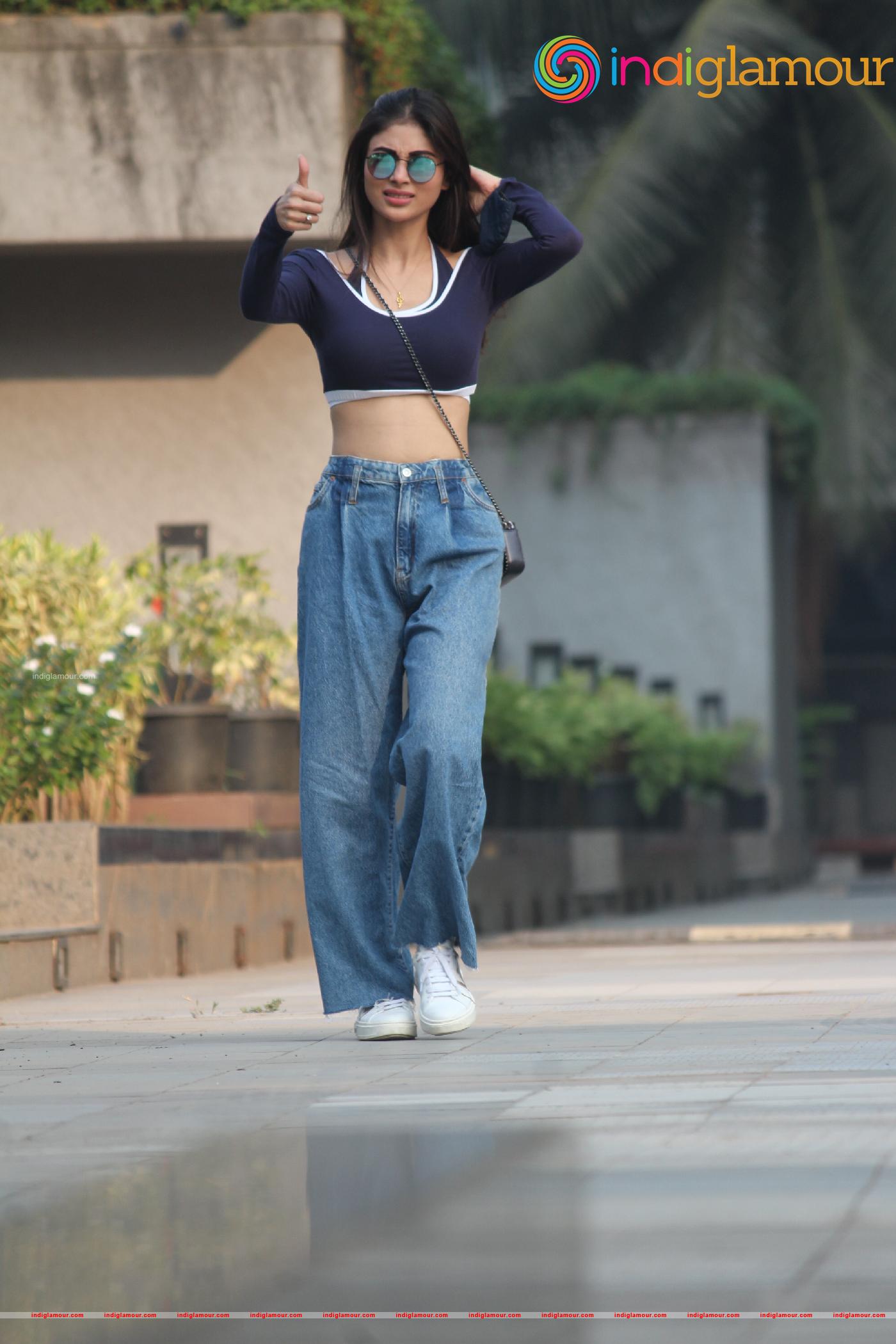 Mouni Roy Actress hd photo