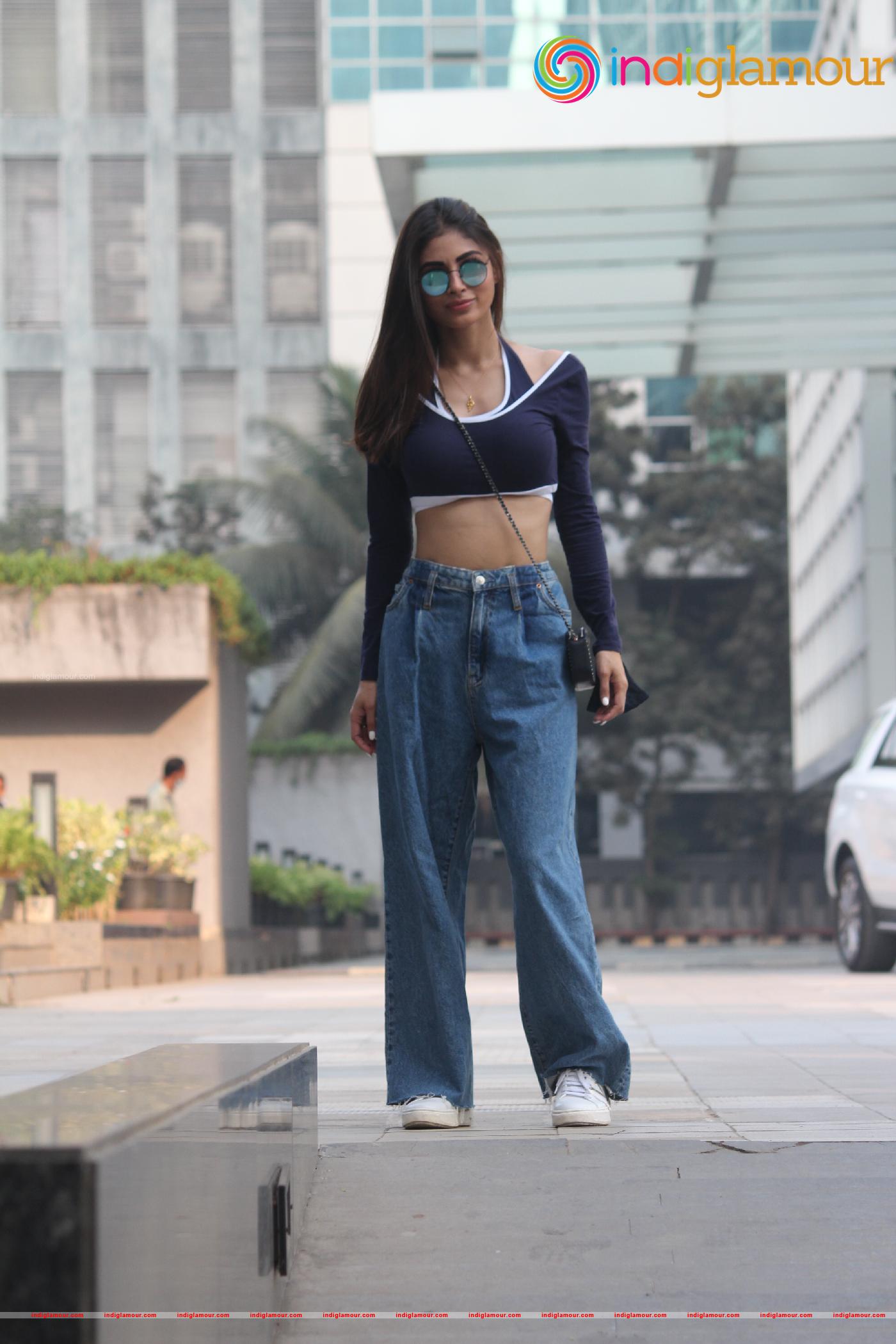 Mouni Roy Actress hd photo