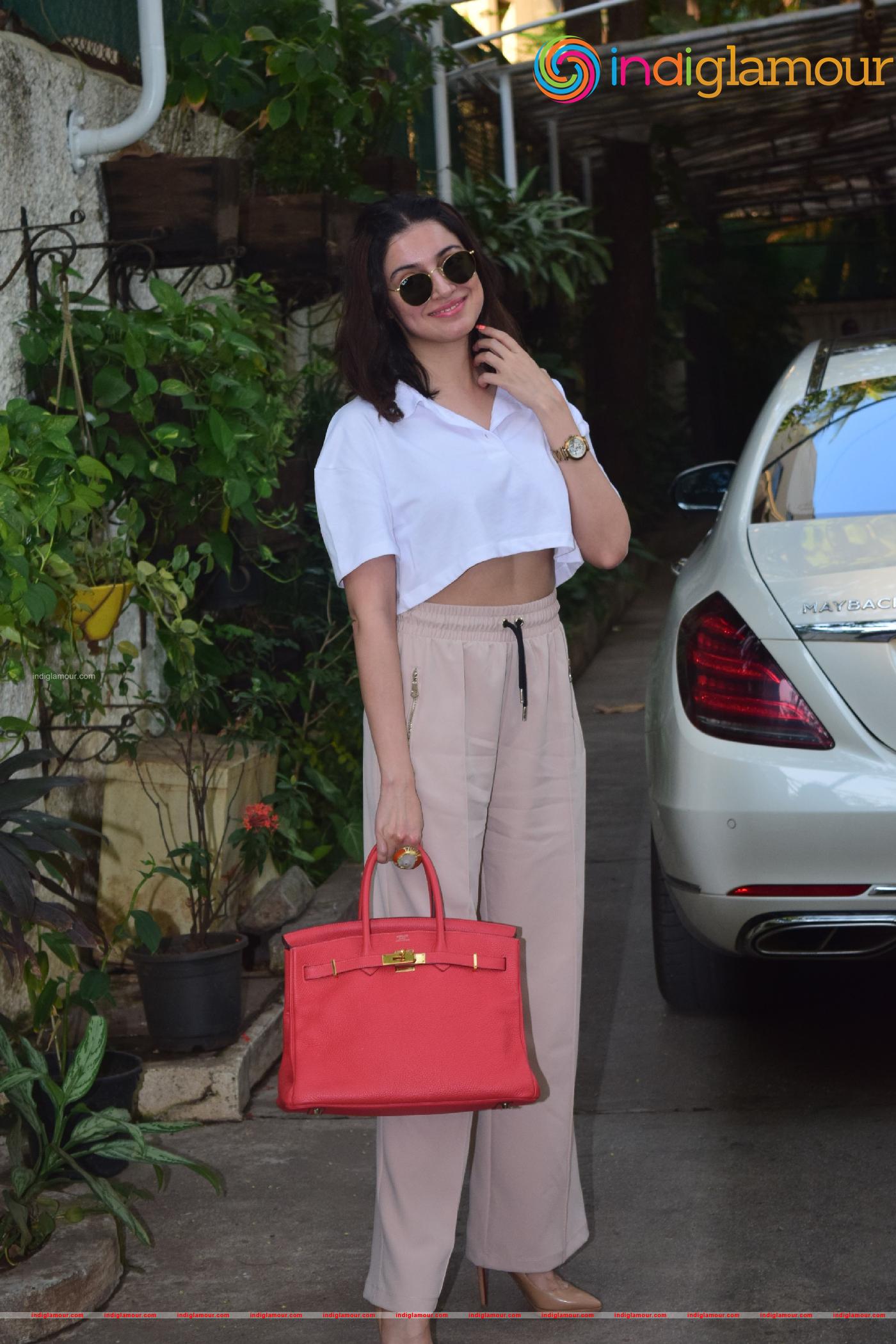 Divya Khosla Kumar Actress hd photo