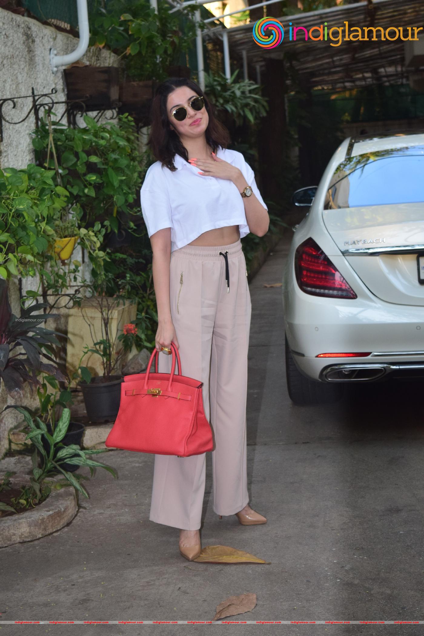 Divya Khosla Kumar Actress hd photo