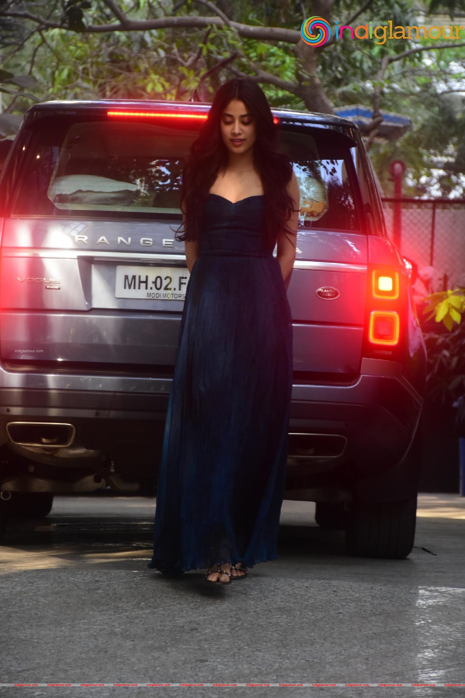 Janhvi Kapoor Actress hd photo